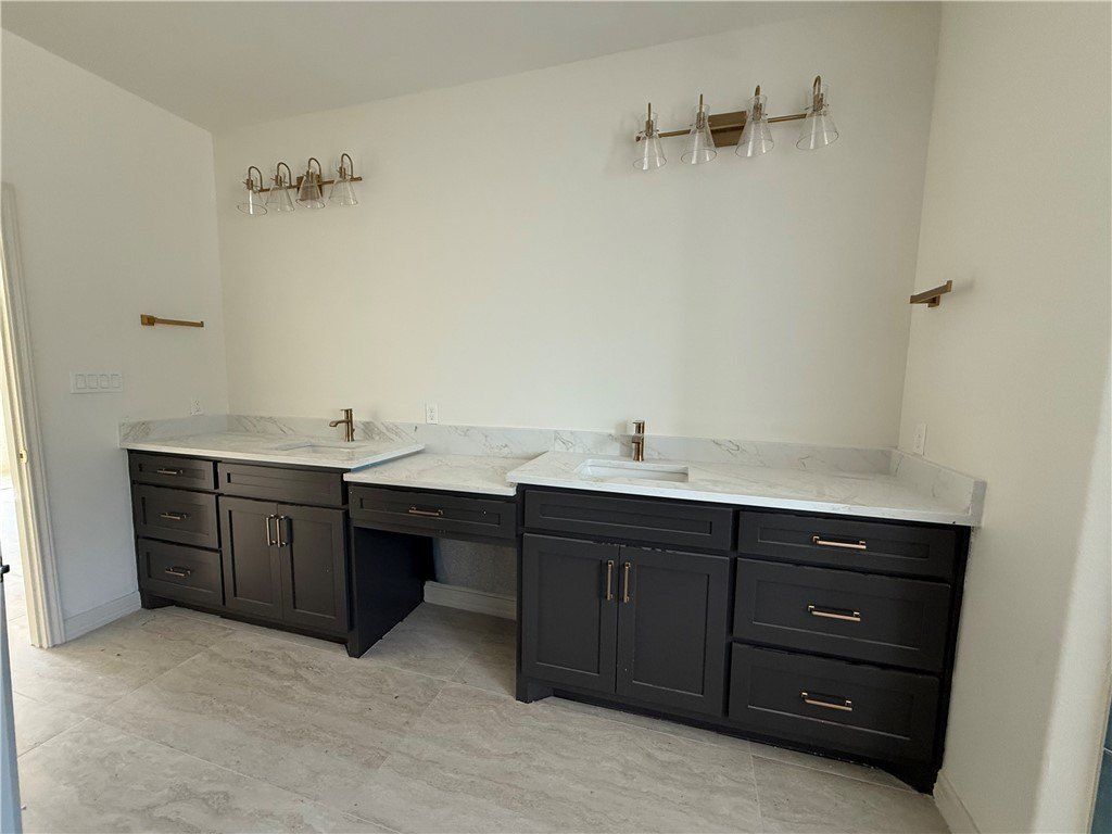 104 Oakmont Drive. Rockport, TX 78382