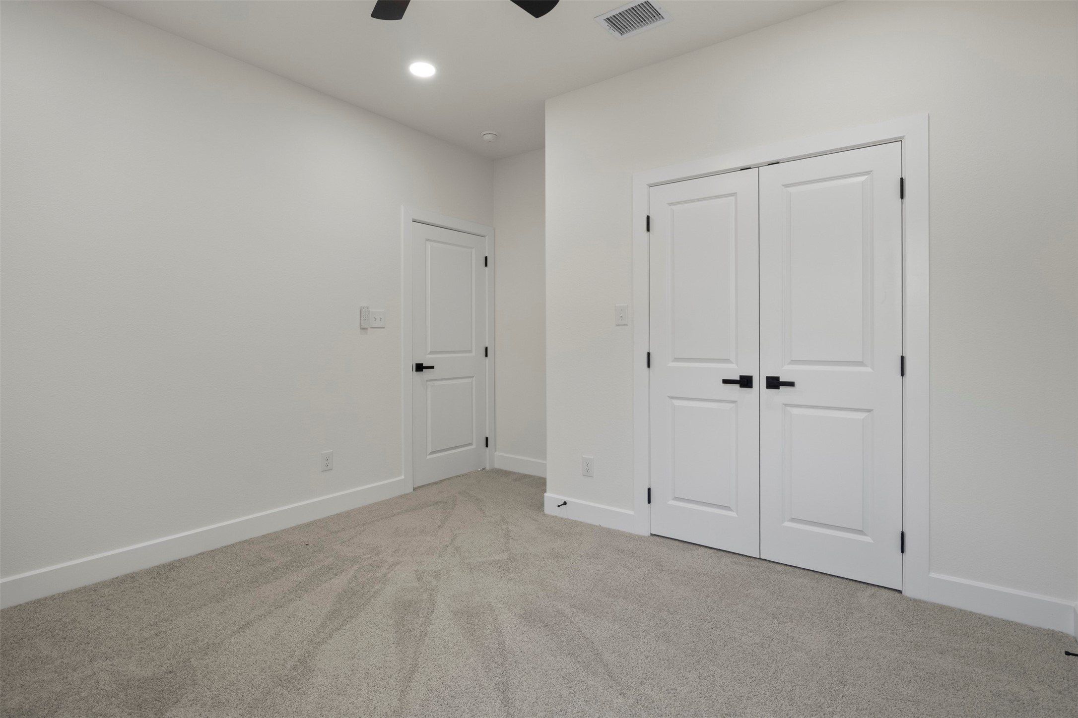 2507 Picadilly Boulevard. Mesquite, TX 75149