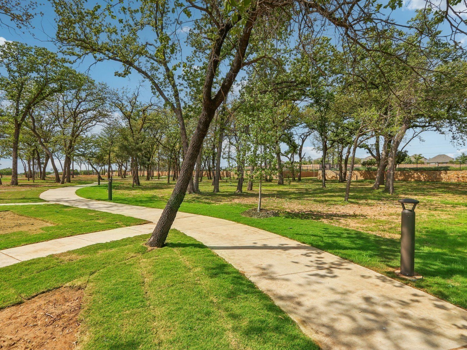 2600 Arches Lane. Corinth, TX 76210