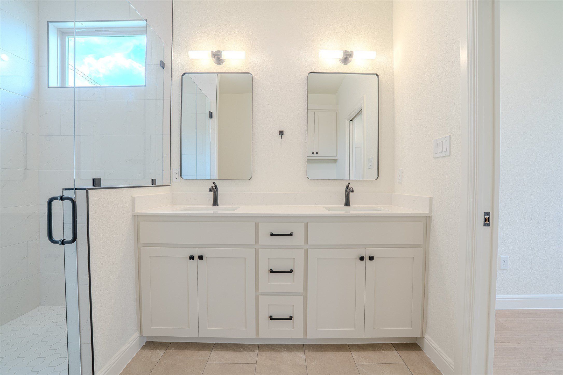 108 K Street. Meridian, TX 76665