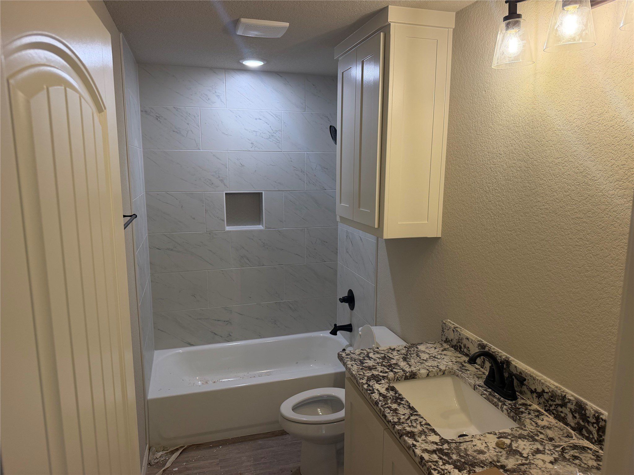 176 Altom Road. Springtown, TX 76082