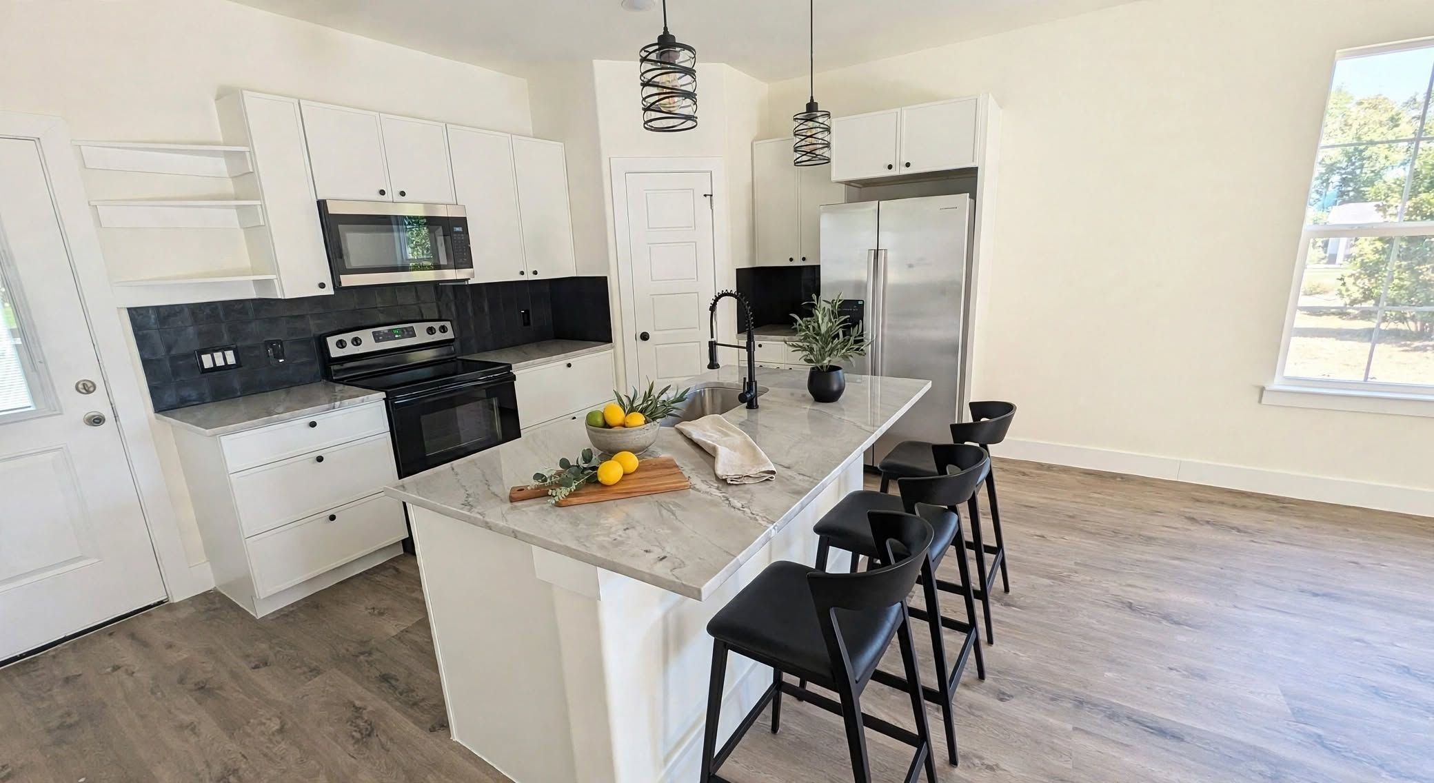 2701 Marburg. Dallas, TX 75215