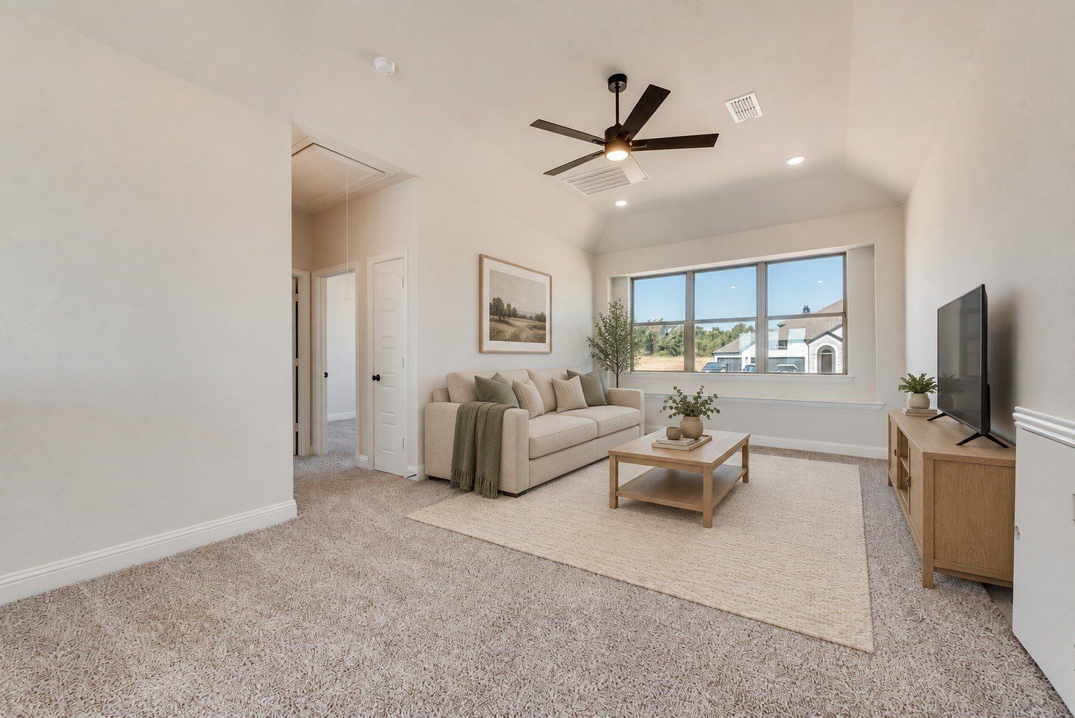1032 Monaco Court. Springtown, TX 76082