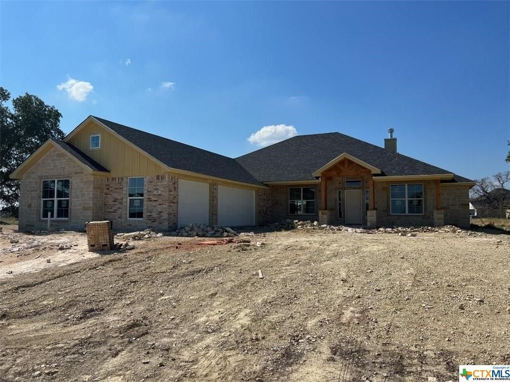 115 Overlook Trail. Copperas Cove, TX 76522