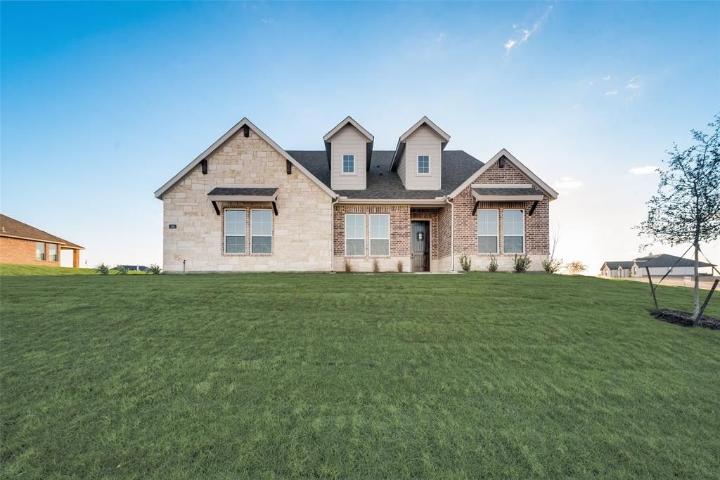 108 Croft Court. Decatur, TX 76234