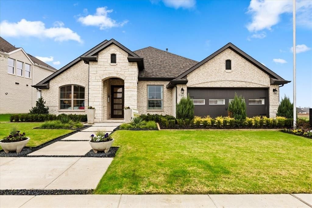 3736 Topeka Trail. Heartland, TX 75126