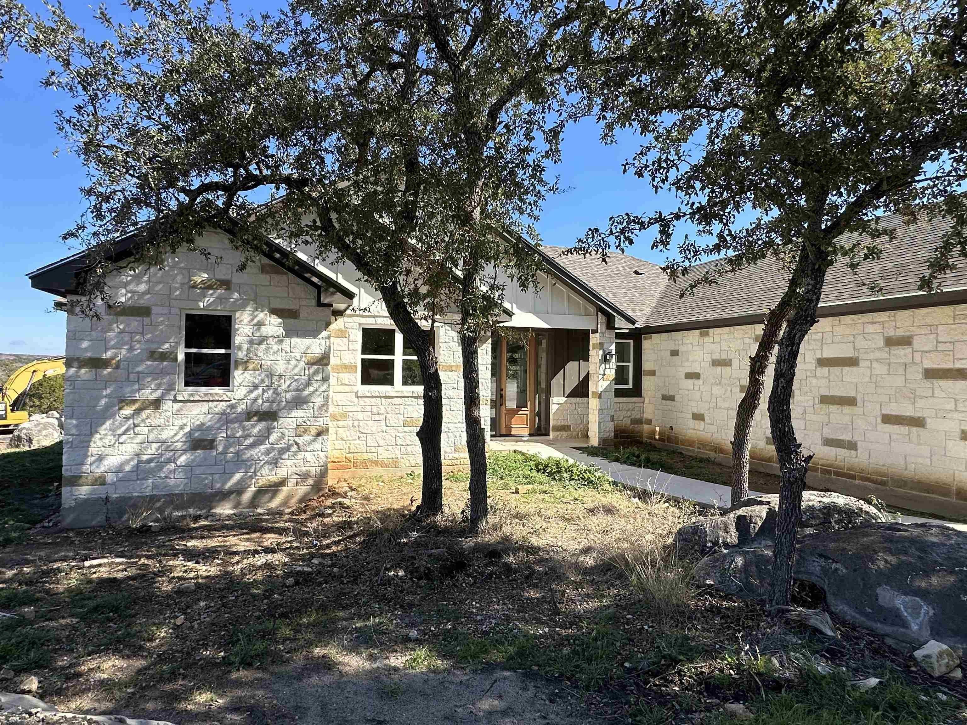 921 Meredith Court Court. Marble Falls, TX 78654