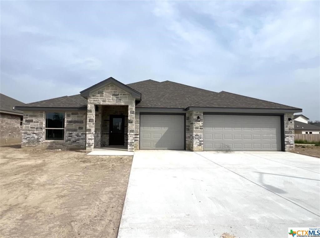 913 Antelope Trail. Temple, TX 76504