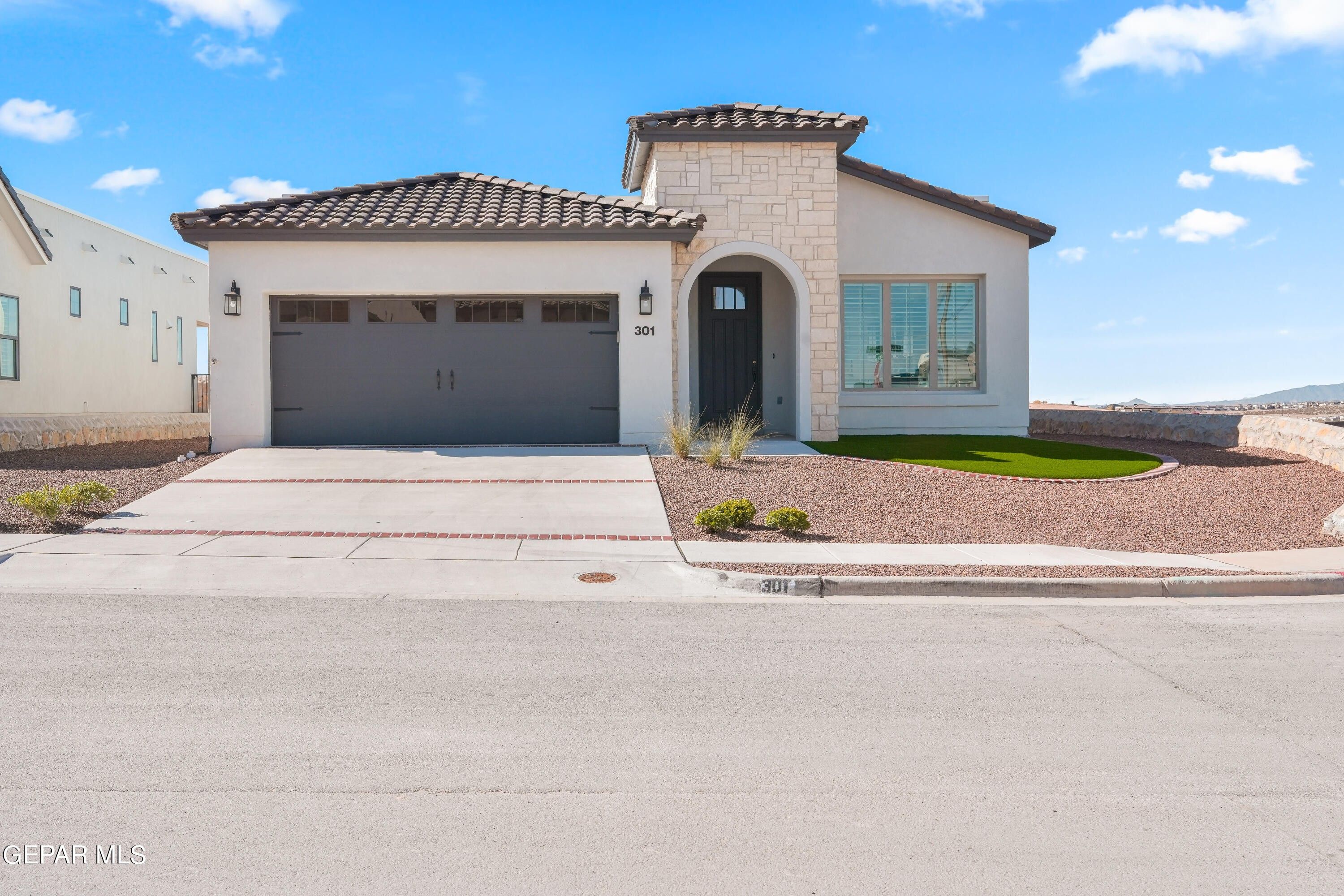 14936 Hill Ridge Court. El Paso, TX 79938