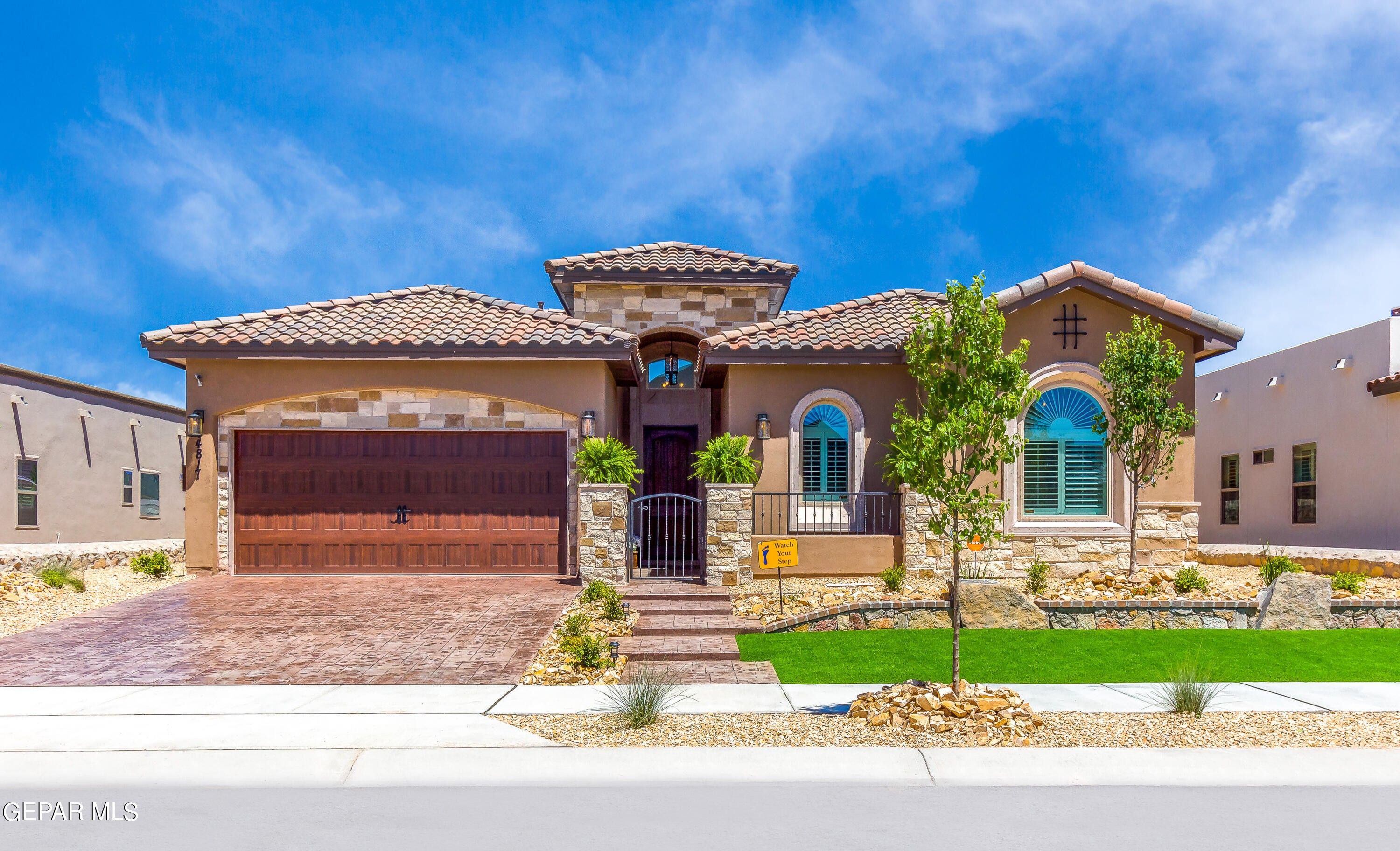 2383 Enchanted Knoll Lane. El Paso, TX 79911