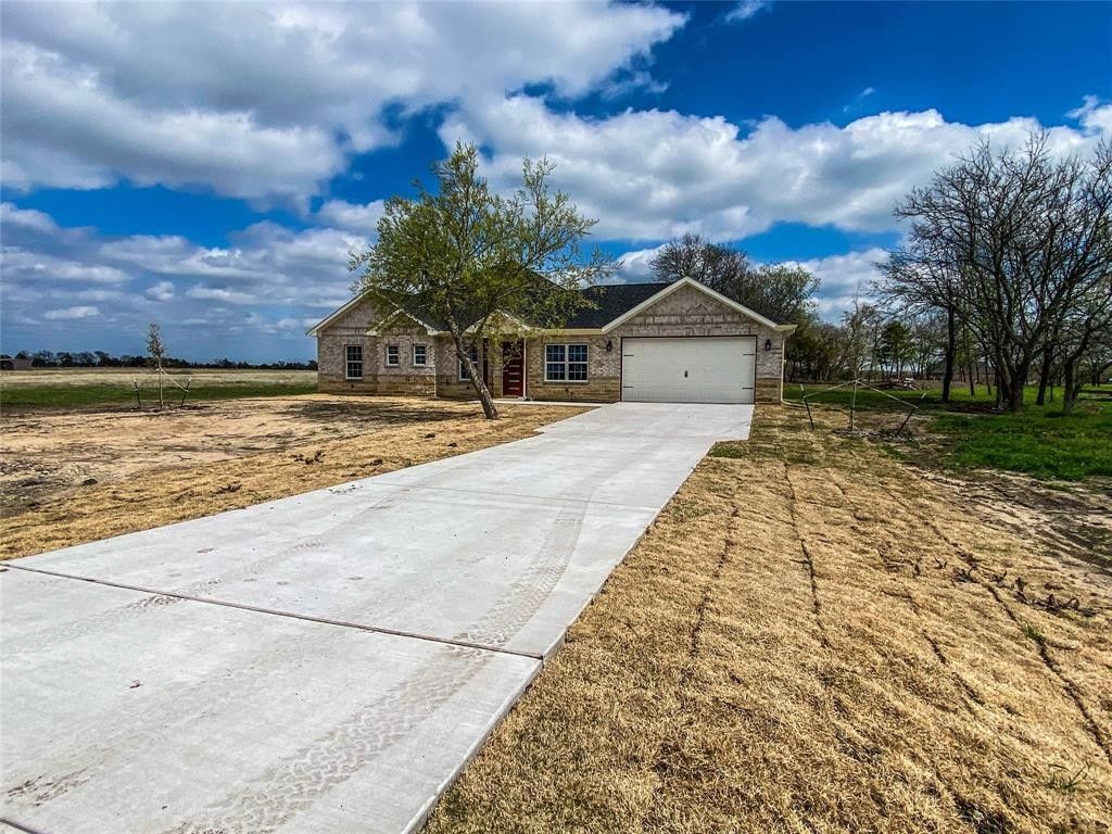 3185 County Road 4301. Greenville, TX 75401