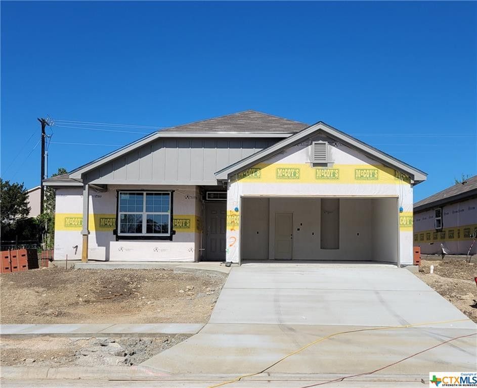 1422 Lindsey Drive. Copperas Cove, TX 76522