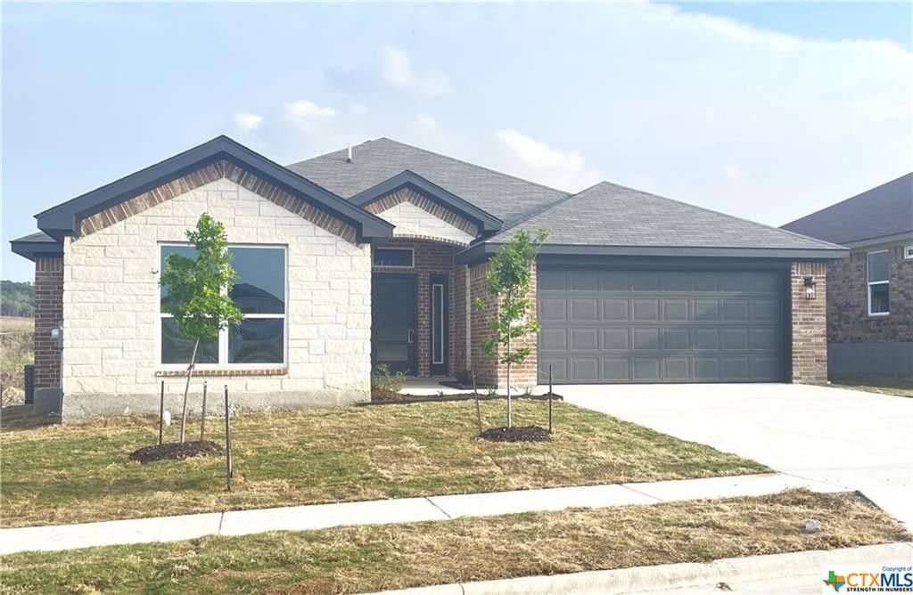 223 Wind Ridge Drive. Copperas Cove, TX 76522