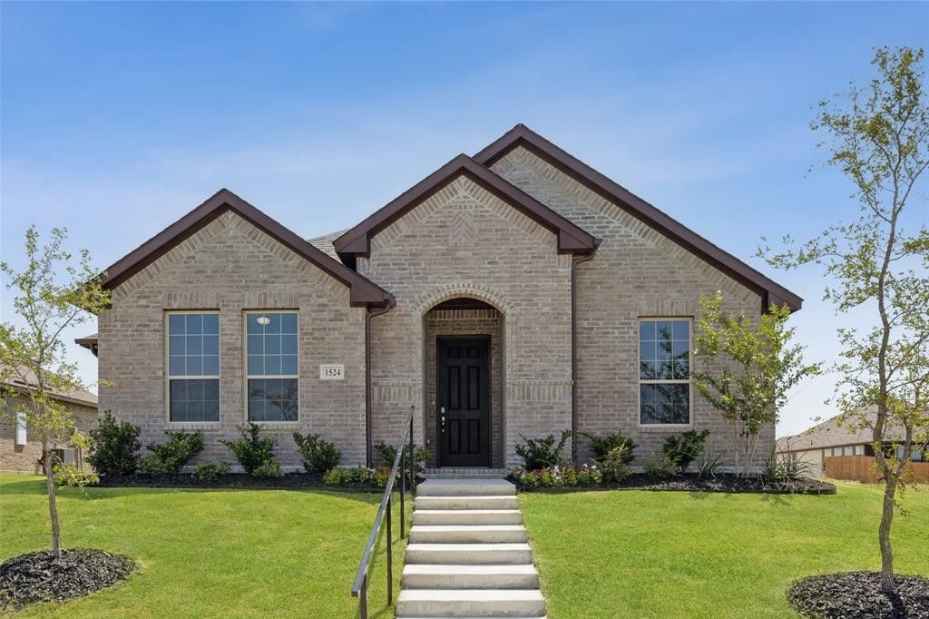 1837 Zion Drive. Lancaster, TX 75134