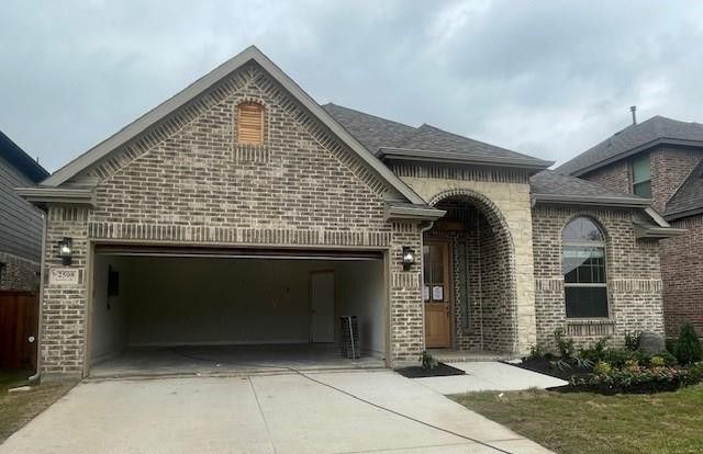 2508 Loxley Drive. Mansfield, TX 76084