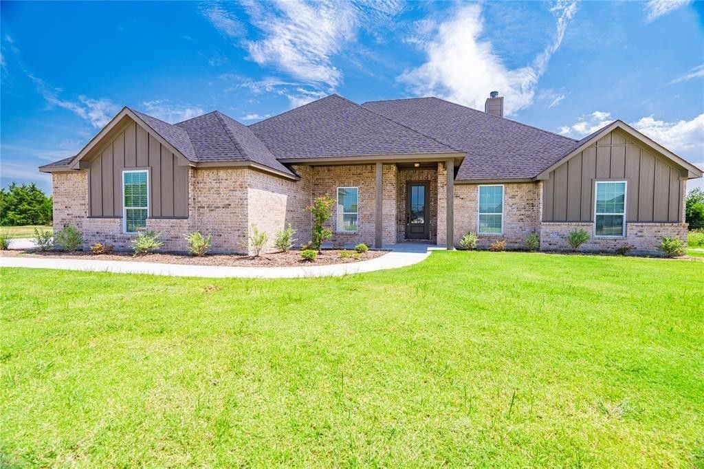 3595 Zayne Lane. Caddo Mills, TX 75135