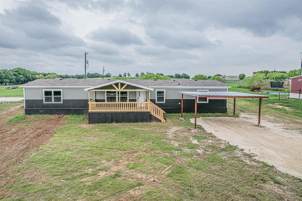 284 Pine Grove Road. Gordonville, TX 76245