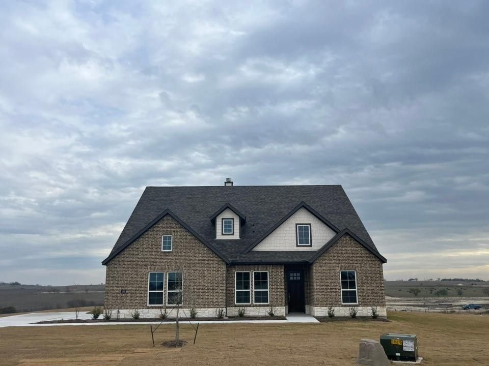 168 Hillock Court. Decatur, TX 76234