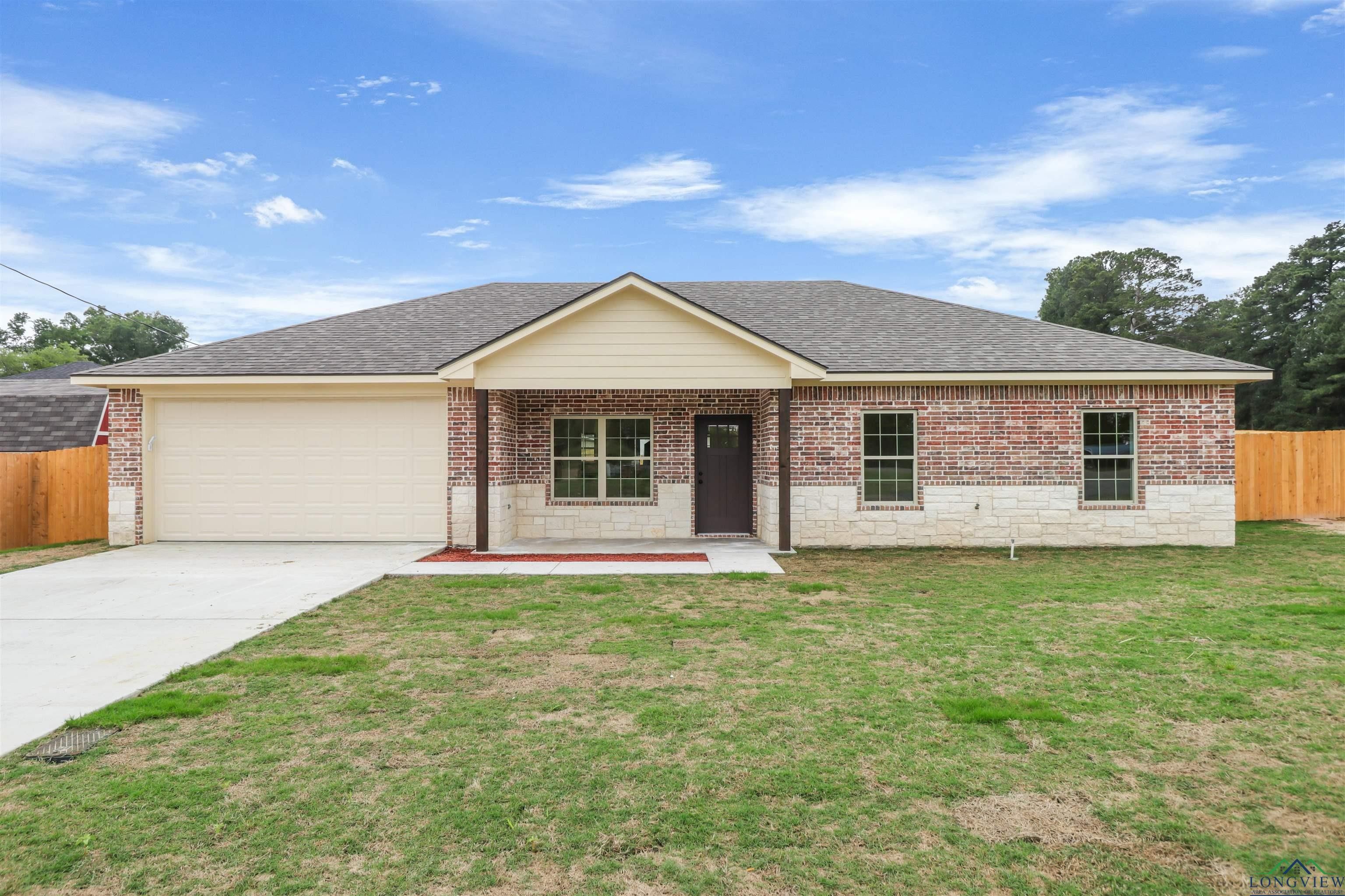 108 Calvert. Gilmer, TX 75645