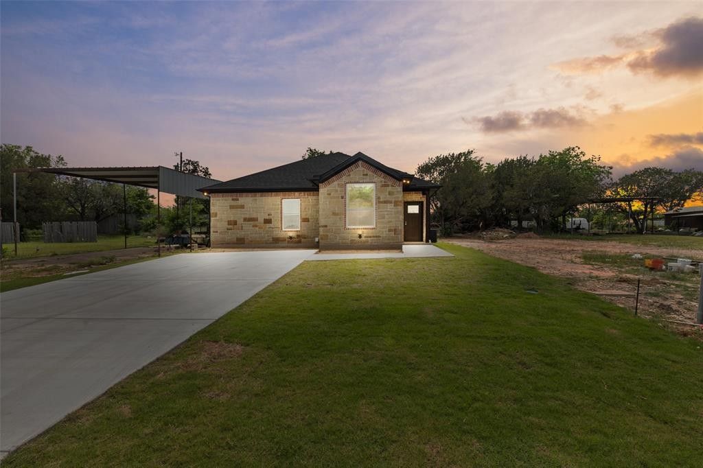 709 Indian Drive. Granbury, TX 76048