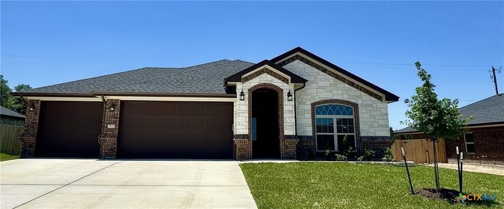 7811 Platinum Drive. Killeen, TX 76542