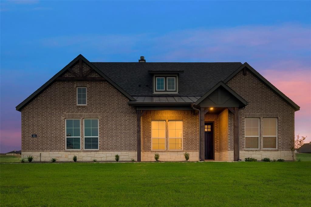 141 Range Lane. Decatur, TX 76234