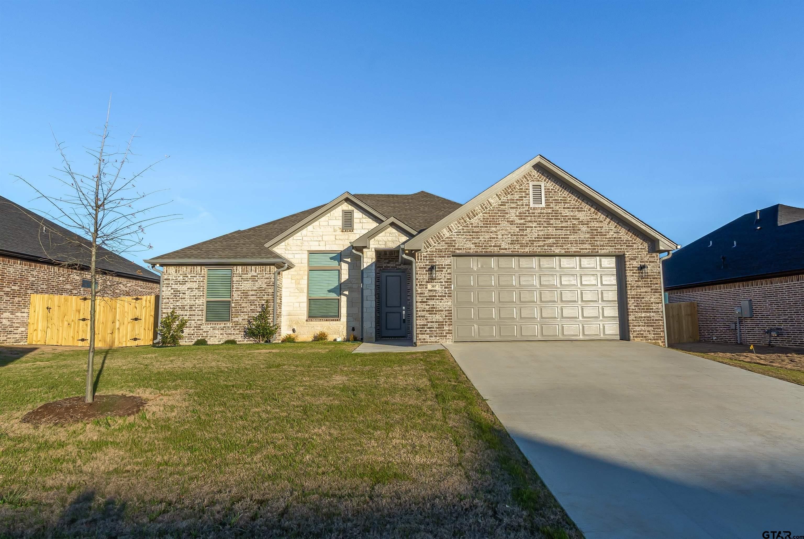 307 Amanda Avenue. Bullard, TX 75757