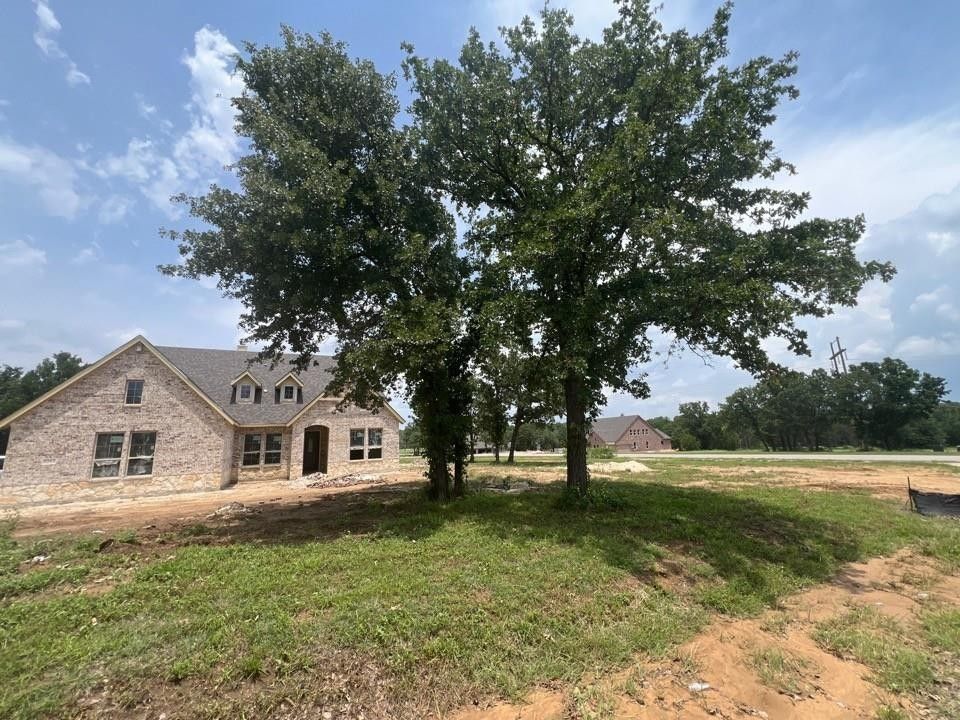 5217 Terrific Lane. Alvarado, TX 76009