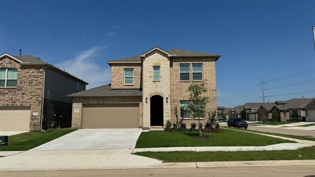 15549 Balham Pass. Fort Worth, TX 76247