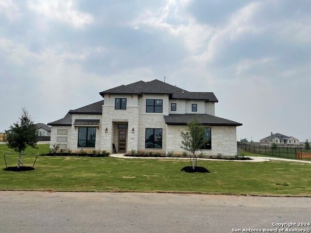 5033 Estates Oak Way. San Antonio, TX 78263