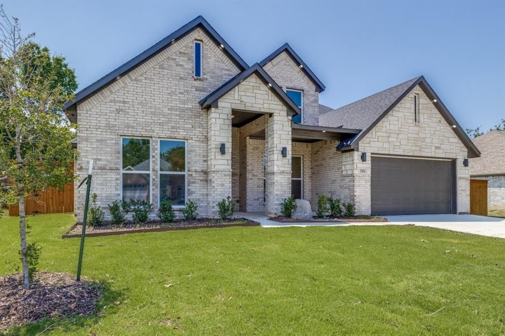 1904 Windcastle Drive. Mansfield, TX 76063