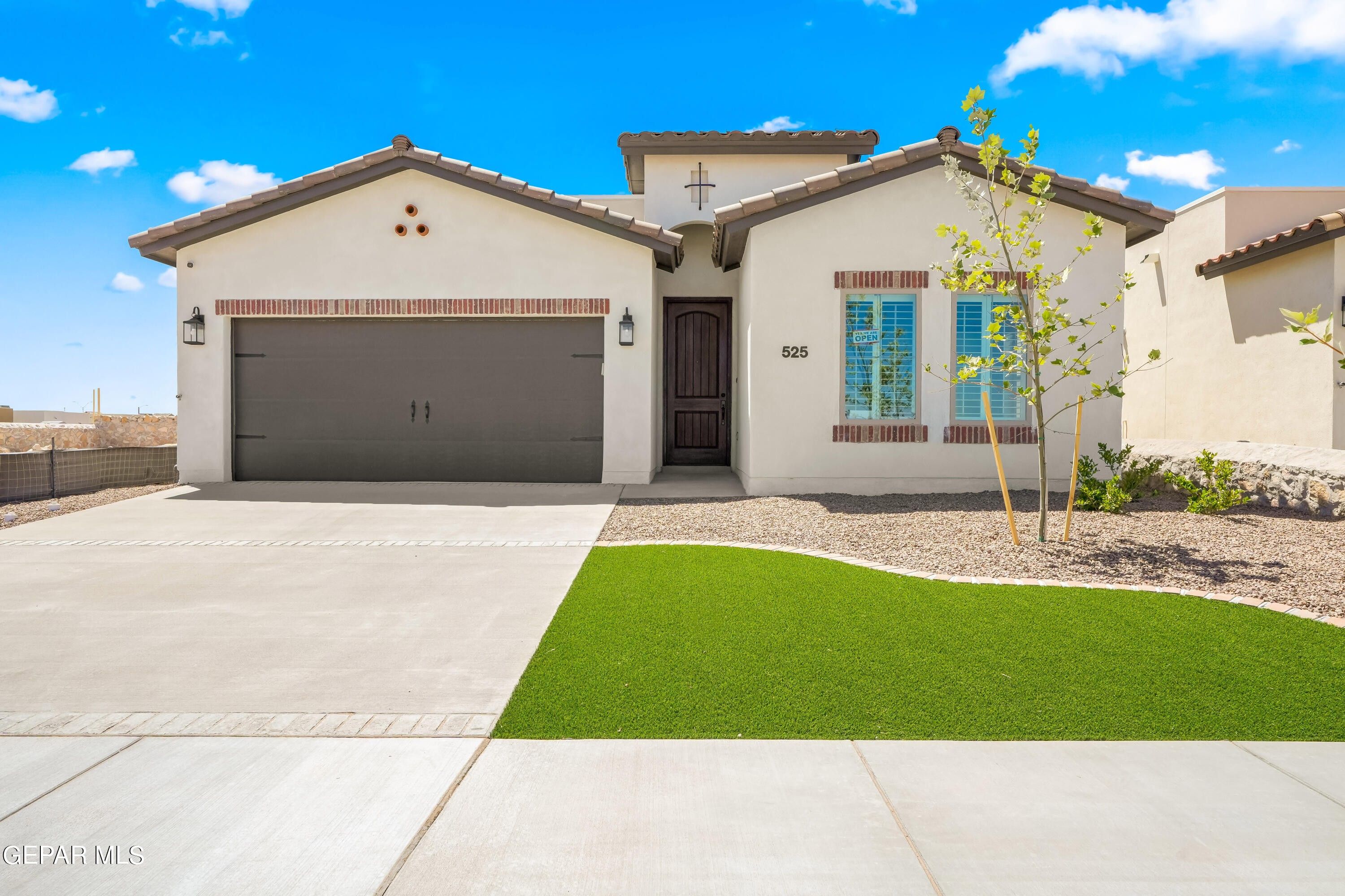 3712 Model Lane. El Paso, TX 79938