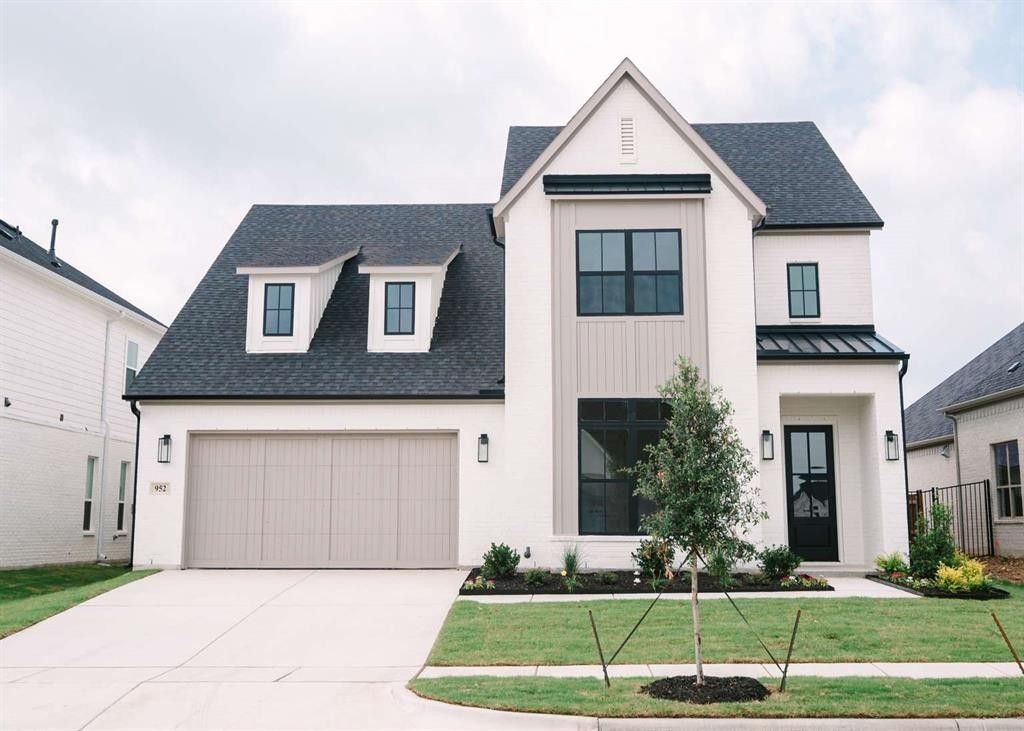 952 Highlands Avenue. Aledo, TX 76008