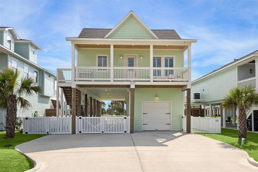 4035 Obra Drive. Galveston, TX 77554