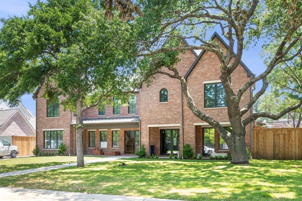 10314 Gooding Drive. Dallas, TX 75229