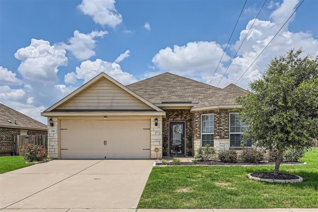 1708 Hardin Court. Crowley, TX 76036