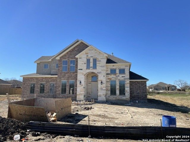 5023 Estates Oak Way. San Antonio, TX 78263