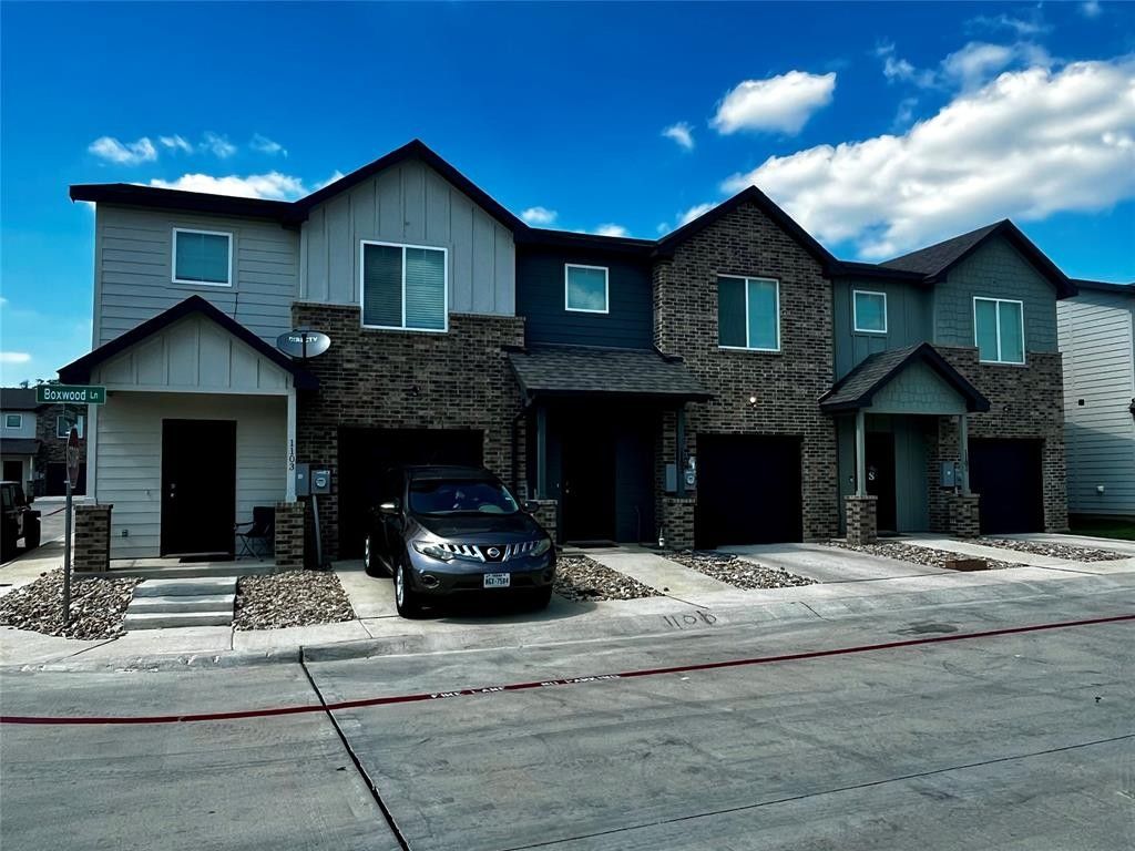 11011103 Boxwood Lane. Forest Hill, TX 76140