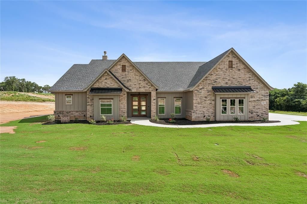 1000 Parker Meadows Drive. Weatherford, TX 76088