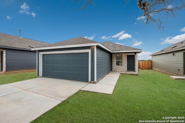 11783 Field Briar. Converse, TX 78109