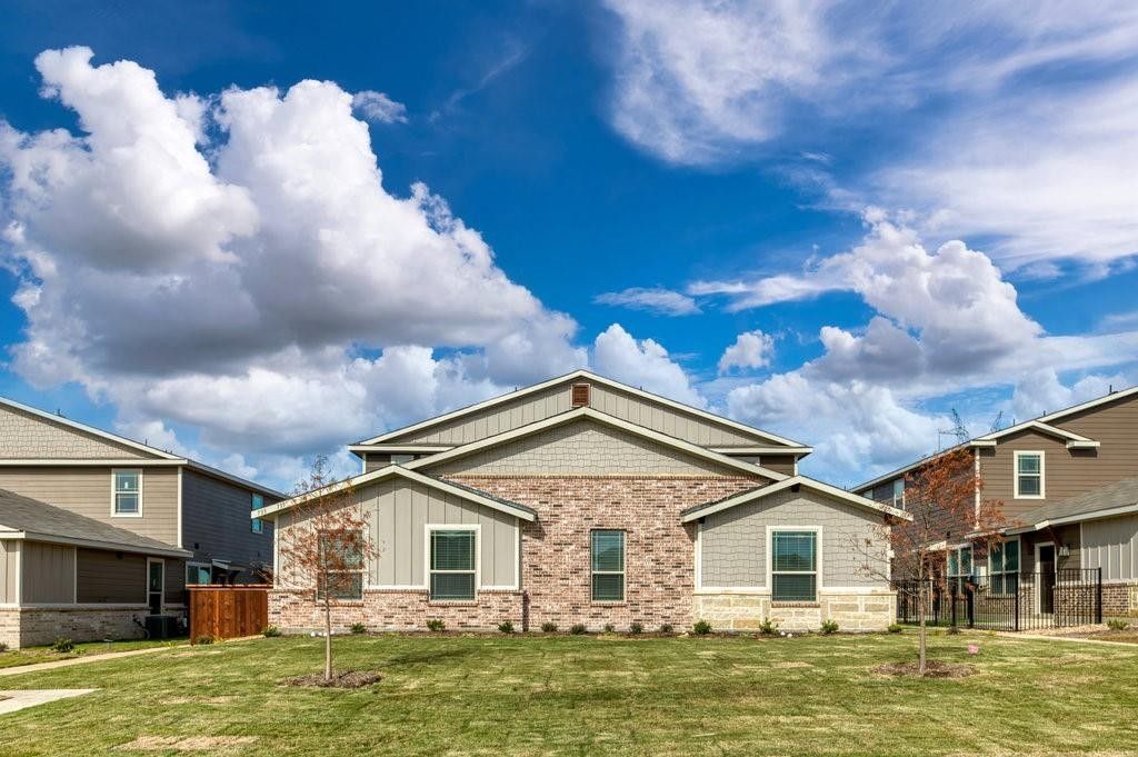 649651653655 Wheatfield Drive. Venus, TX 76084