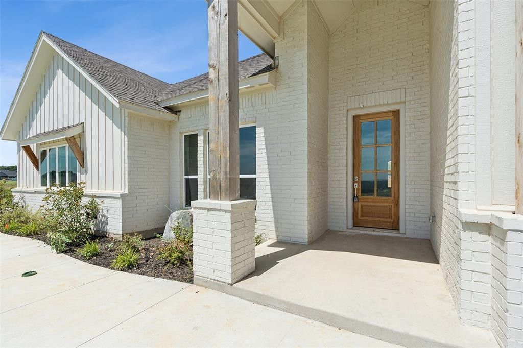 3009 Westfork Way. Springtown, TX 76082