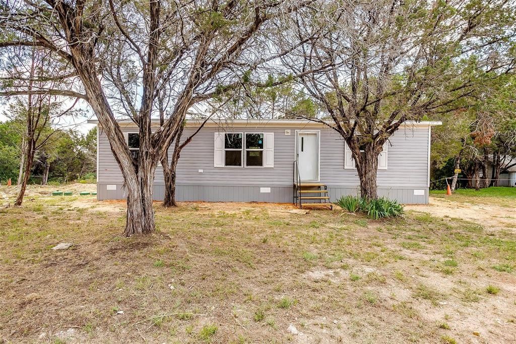 4425 W Oak Trail. Granbury, TX 76048