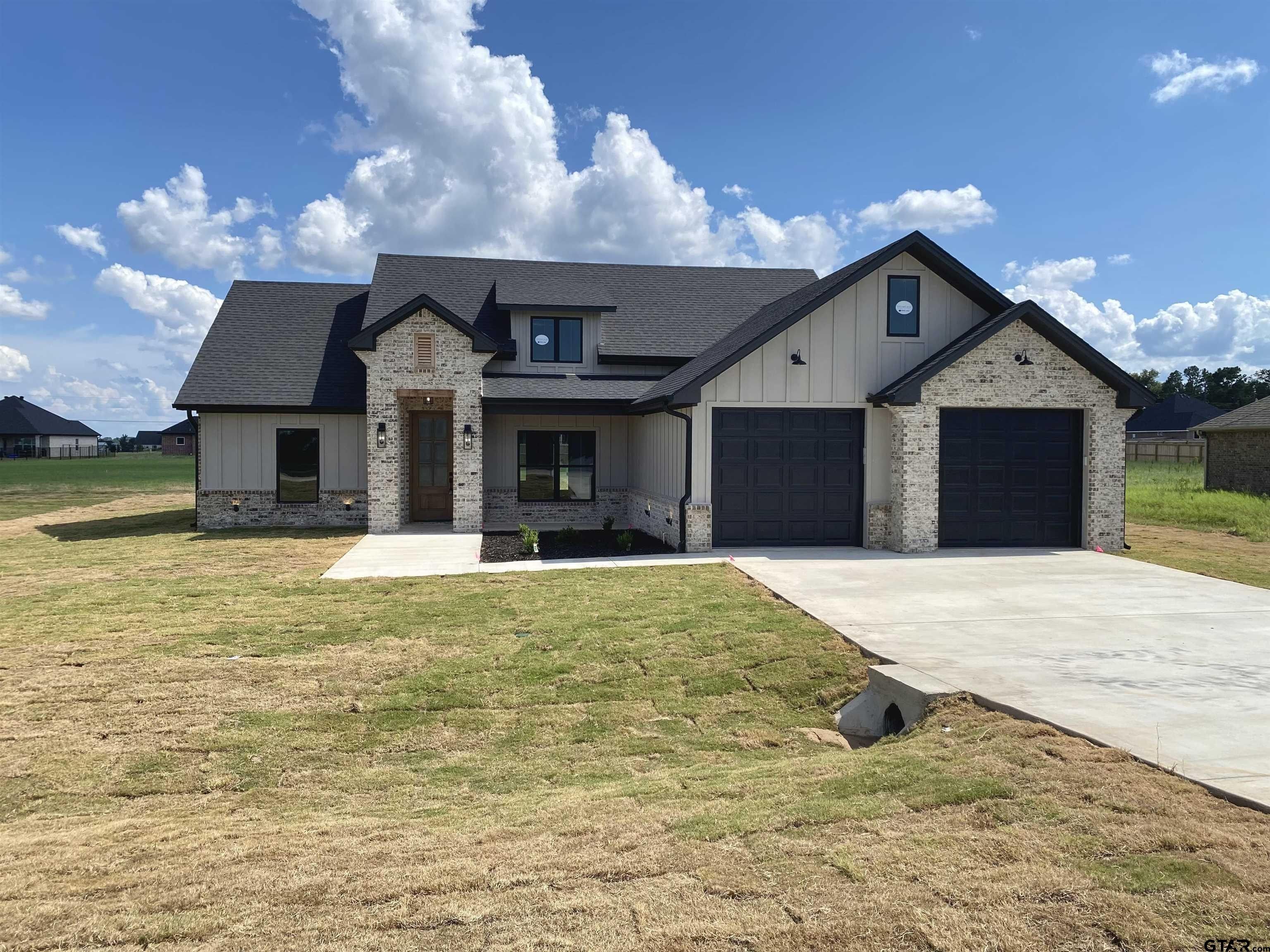 16176 Eagle Lane. Lindale, TX 75771