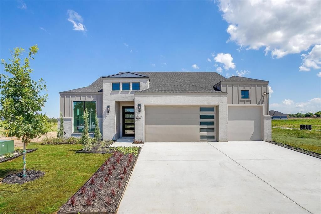 267 Lantern Ridge Drive. Aledo, TX 76008