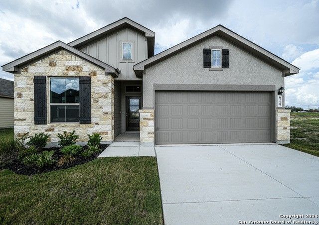 6727 Velma Path. San Antonio, TX 78253