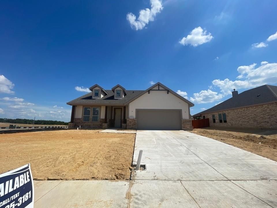 1436 Whitetail Lane. Azle, TX 76020