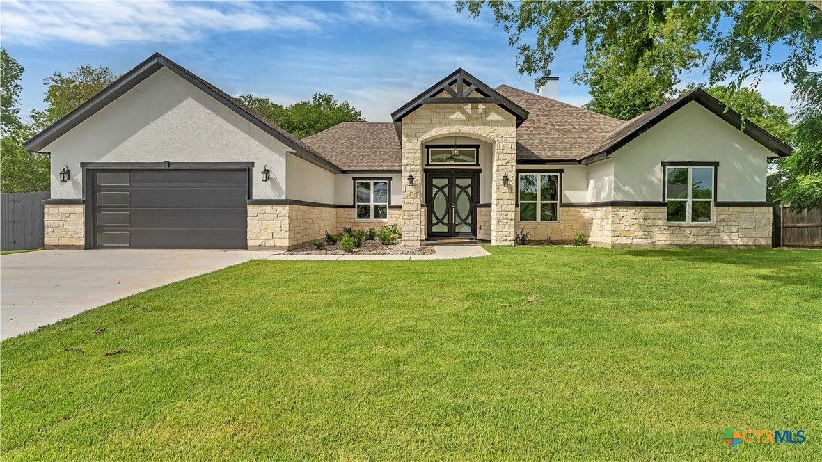 241 Sandpiper Lane. McQueeney, TX 78123