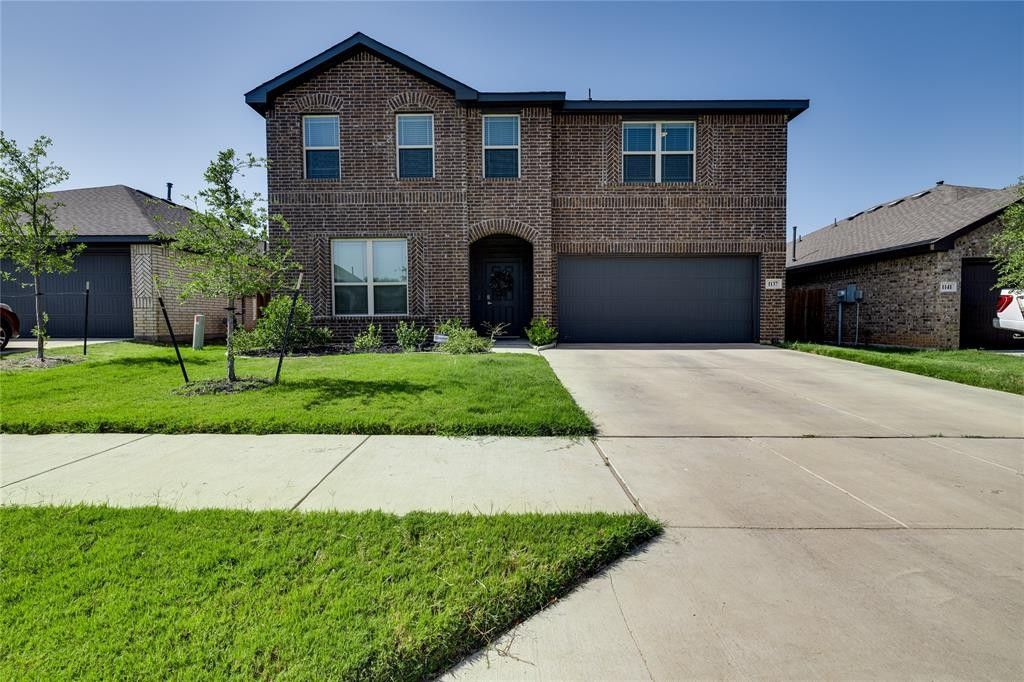 1137 Country Glen Drive. Godley, TX 76044