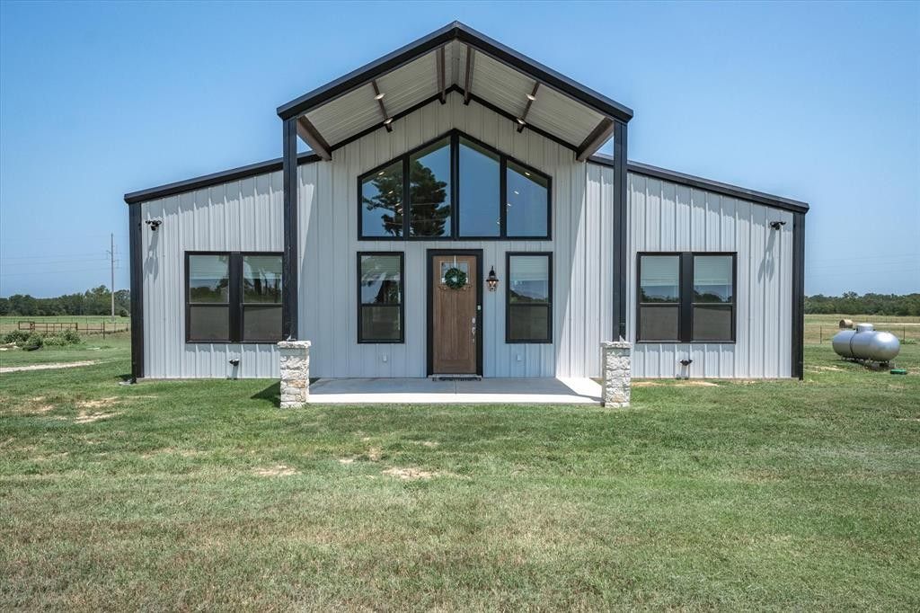 950 Vz County Road 1604. Grand Saline, TX 75140